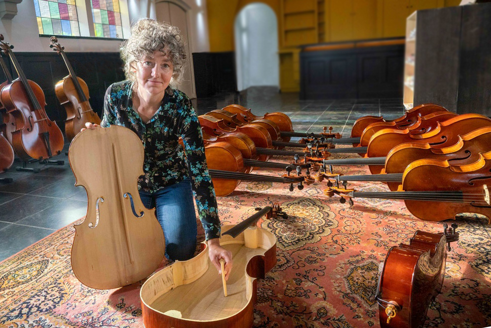 Mirjam Daalmans Cellistin inhaber Celloatelier Dieren Niederlände